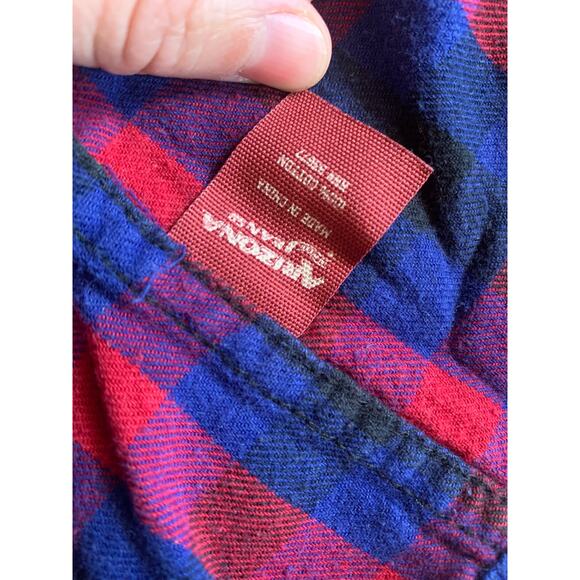 WOMEN'S TEENS Arizona brand flannel. Size small - Picture 3 of 3